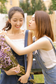 军人野外吮她的花蒂楚晚宝